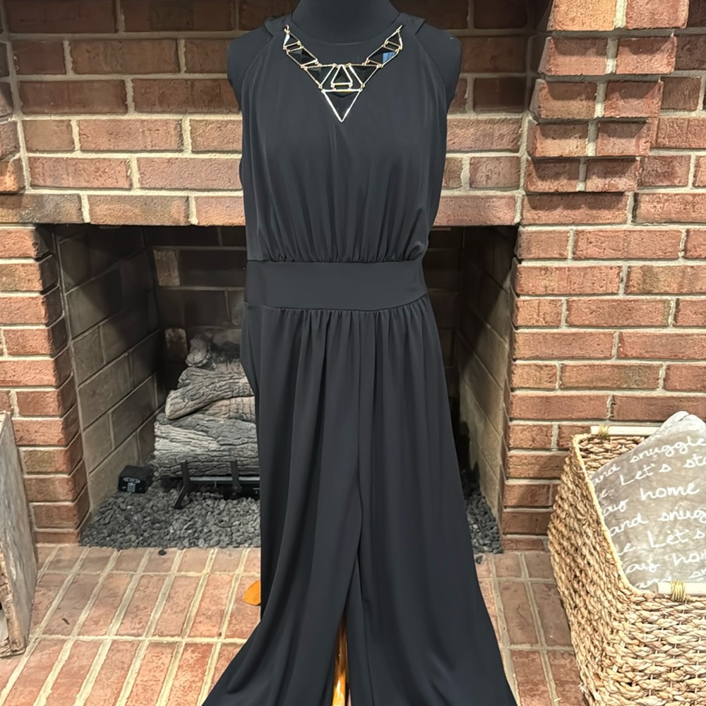 Luxology Black Sleeveless Jumper